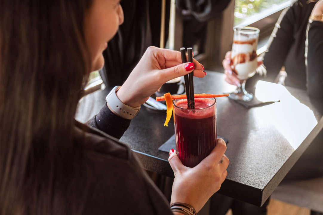 FOTO Mozart ovog mjeseca podiže ljestvicu zabave na novu razinu uz Nina Mrčelu, Sandija Cenova i Wine & Paint!