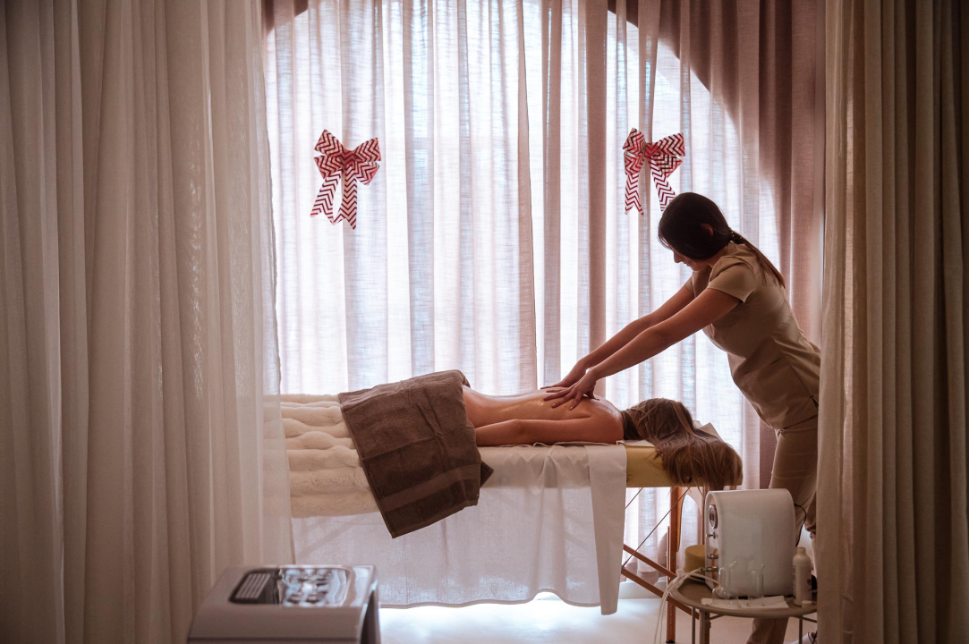 FOTO Ne znate što pokloniti za Valentinovo? Aura Harmony salon nudi 10 posto popusta na sve!