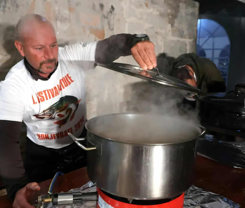 Štukijada u Konjevratima