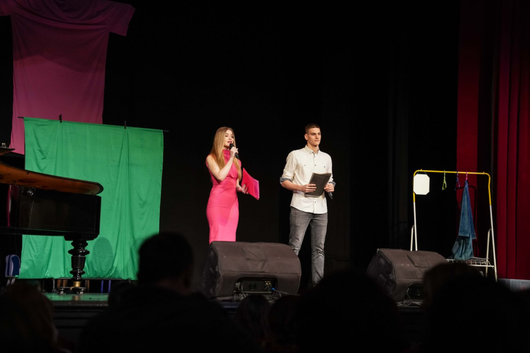 Promicanje tolerancije i poštovanja: Šibenski učenici u kazalištu obilježili Dan borbe protiv vršnjačkog nasilja