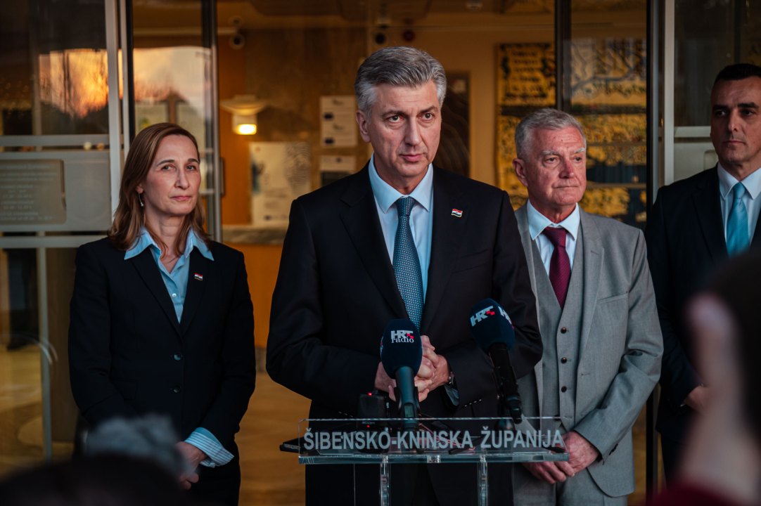 FOTO Potpisan ugovor za projekt 'Centar za borbu protiv klimatskih promjena' u Šibeniku