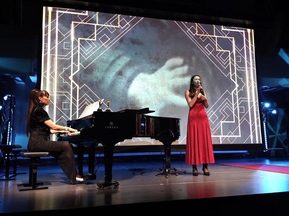 Učenici šibenske glazbene škole koncertom donijeli Hollywood u Arsen