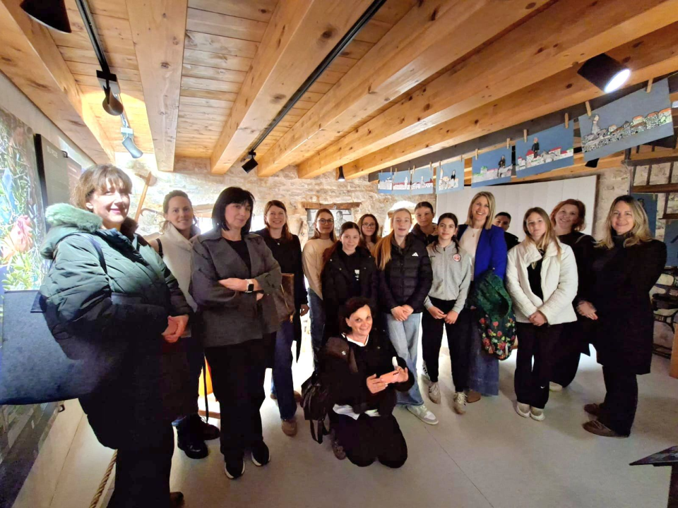 Očuvanje tradicije i identiteta: U betinskom muzeju otvorena izložba učeničkih radova