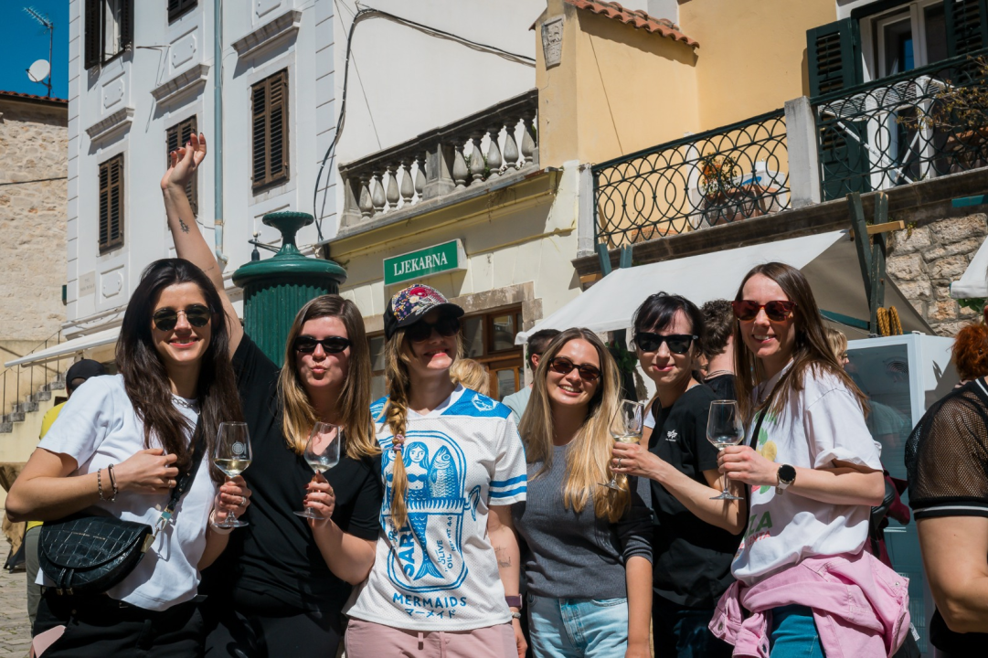 FOTO Mala loža se pretvorila u tradicionalnu marendašku kulisu: Uspješno otvorena treća sezona projekta 'Taste like... marenda'