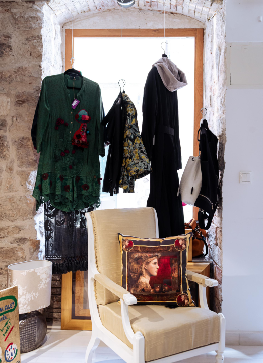 FOTO Ugrabite djela Murtića i Pulitike uz odlične popuste u Galeriji Juraj Dalmatinac!