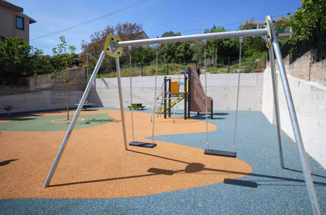 Uređena igrališta u Njivicama, Šubićevcu i Brnjici