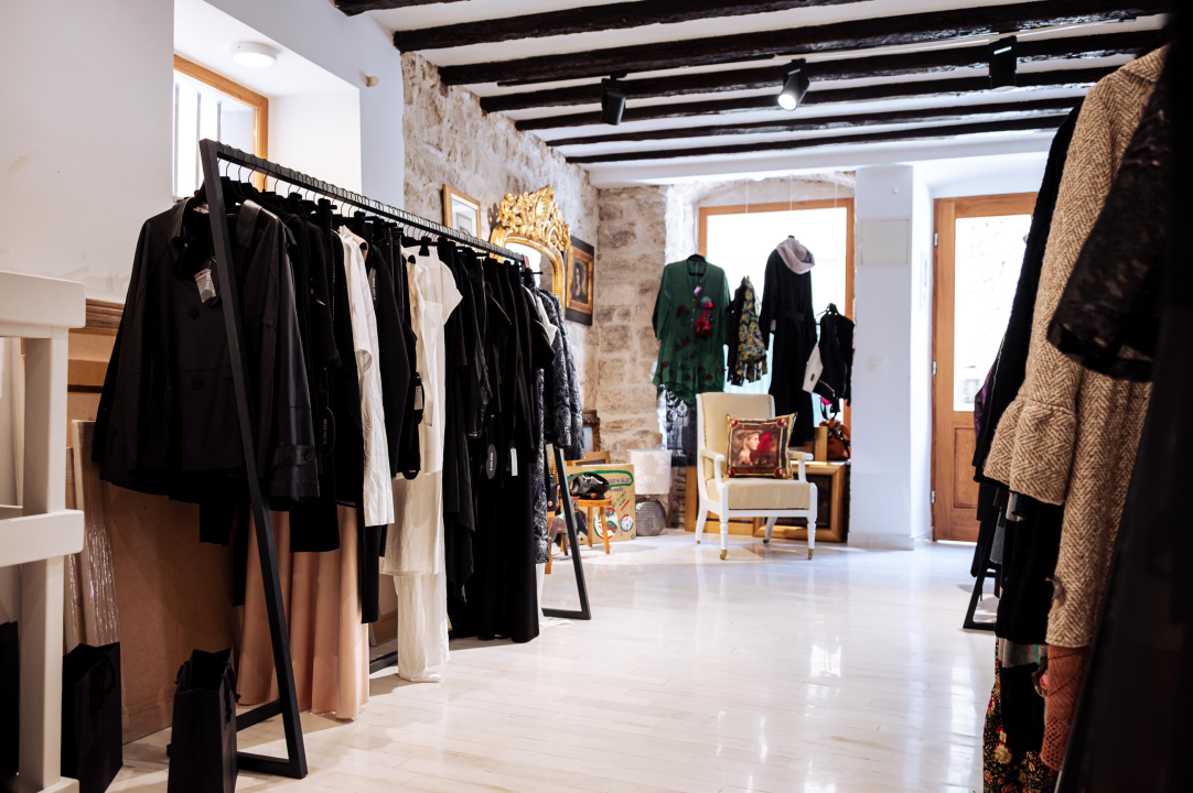 FOTO Ugrabite djela Murtića i Pulitike uz odlične popuste u Galeriji Juraj Dalmatinac!