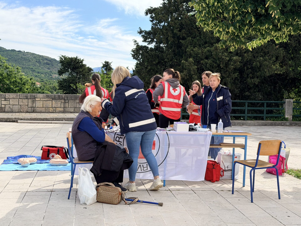 Održana javnozdravstvena akcija u Drnišu povodom Međunarodnog dana sestrinstva