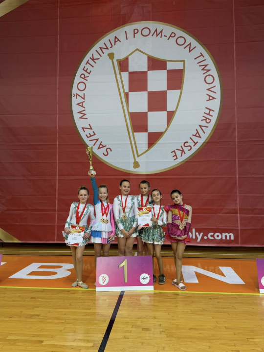FOTO Šibenske mažoretkinje dobar domaćin trećeg 'Sunny Sidea', uz osvojenih 17 medalja