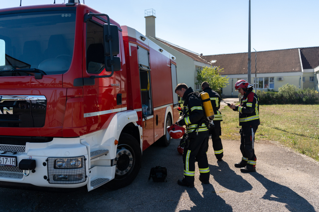 Civilna zaštita uspješno evakuirala učenike i djelatnike Osnovne škole Kistanje
