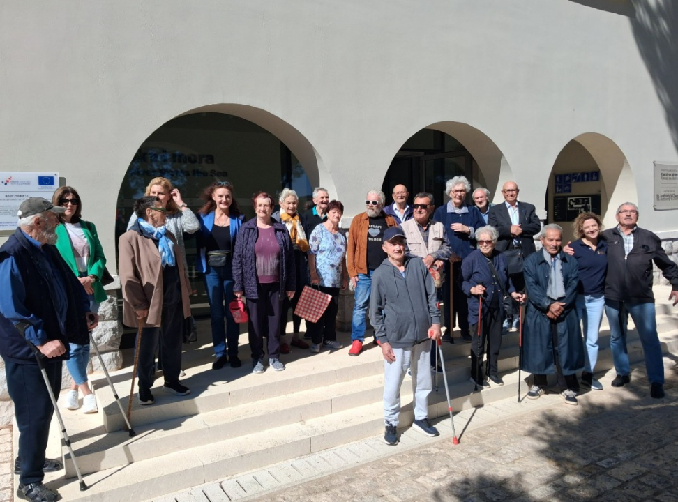 Korisnici 'Cvjetnog doma' uživali u suncu i druženju u Kanalu svetog Ante