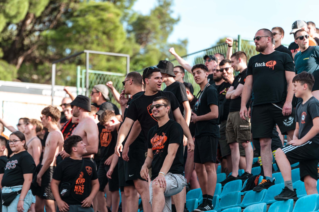 FOTO Evo kako su se šibenski navijači oprostili od prve ljubavi