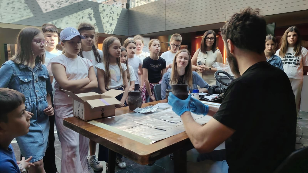 Što se 'skrivalo' u posudama iz groblja kod Skradina? Arheolozi i šibenski muzej pokušat će otkriti