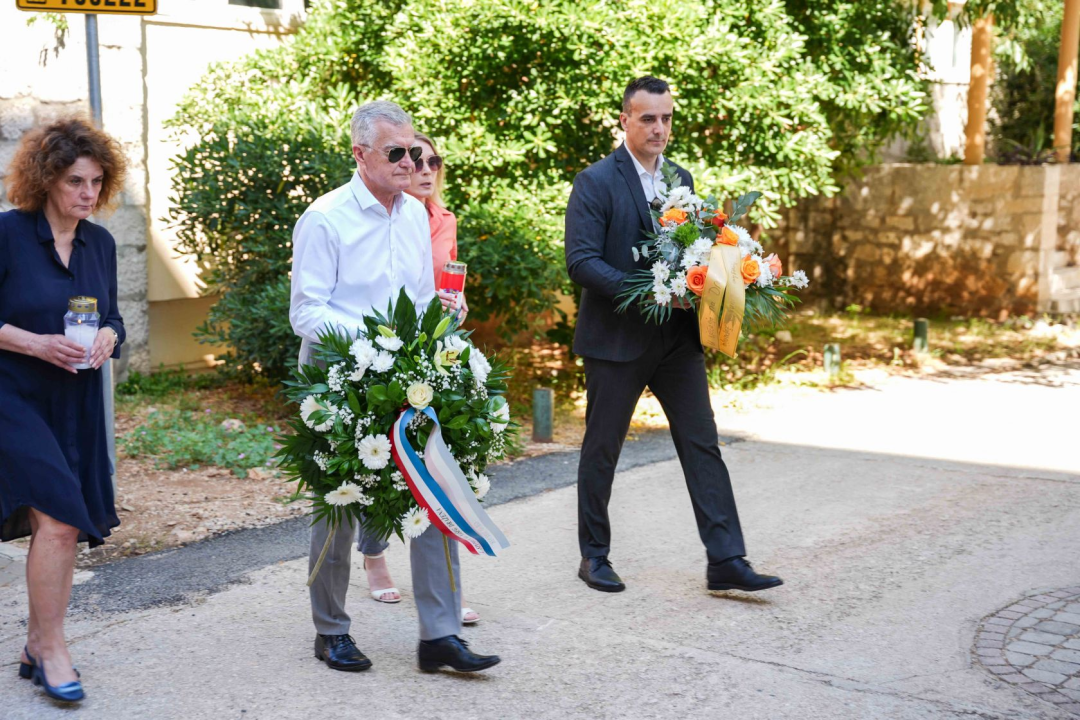 Šibenik obilježio obljetnicu tragične smrti Dražena Petrovića: 'Djeci trebamo prenositi ideju da se trud isplati'