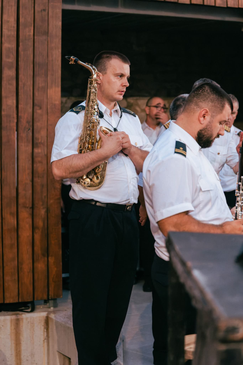 'Zvona moga grada' odjeknula Šibenikom: Kolo i prijatelji priredili glazbeni spektakl u čast neprežaljenom Vici Vukovu
