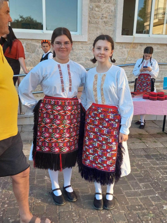 Održan 8. Prominski bronzin u Oklaju: Obilje dobre hrane, pjesme, smijeha i druženja
