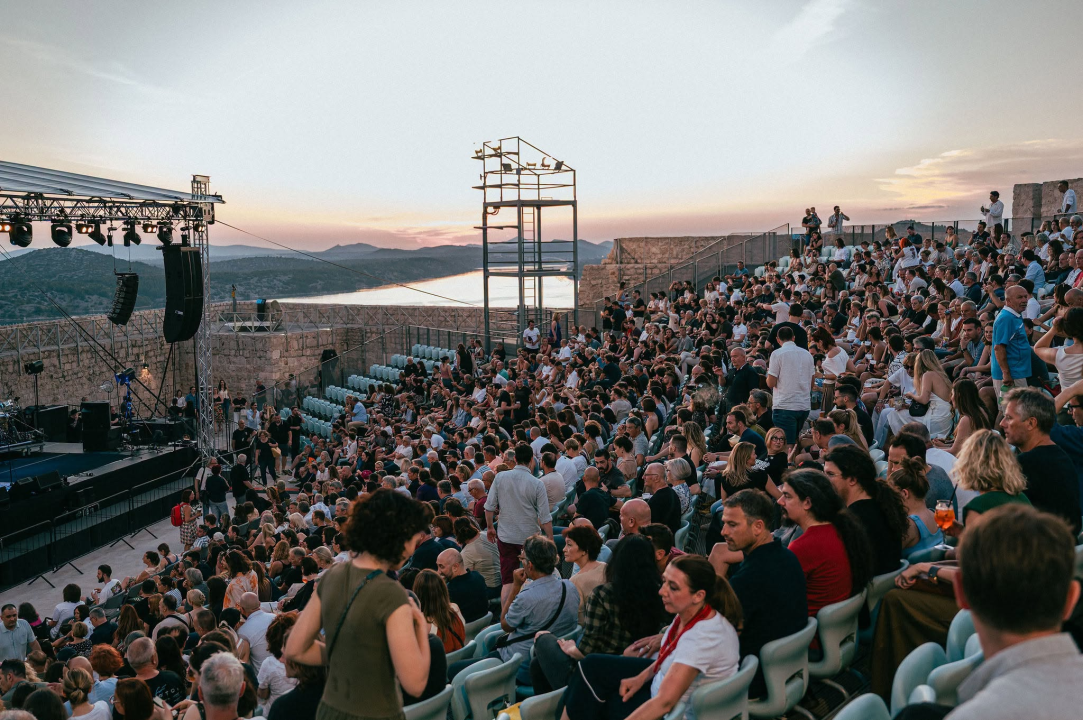Robert Plant na prepunoj Tvrđavi sv. Mihovila bezvremenskim hitovima oduševio publiku