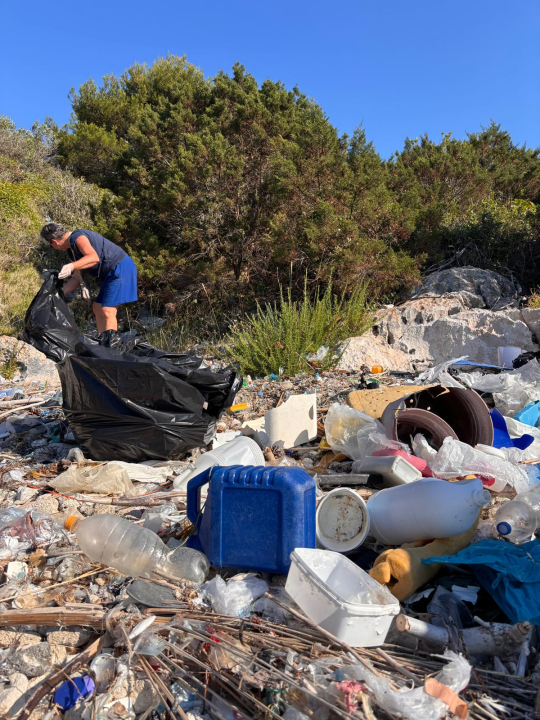 Održana eko-akcija čišćenja plaža na otoku Kapriju