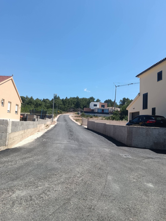 Od Stublja do Šparadića: Bilice ulaze u ljeto s uređenijim ulicama, plažama i javnim površinama