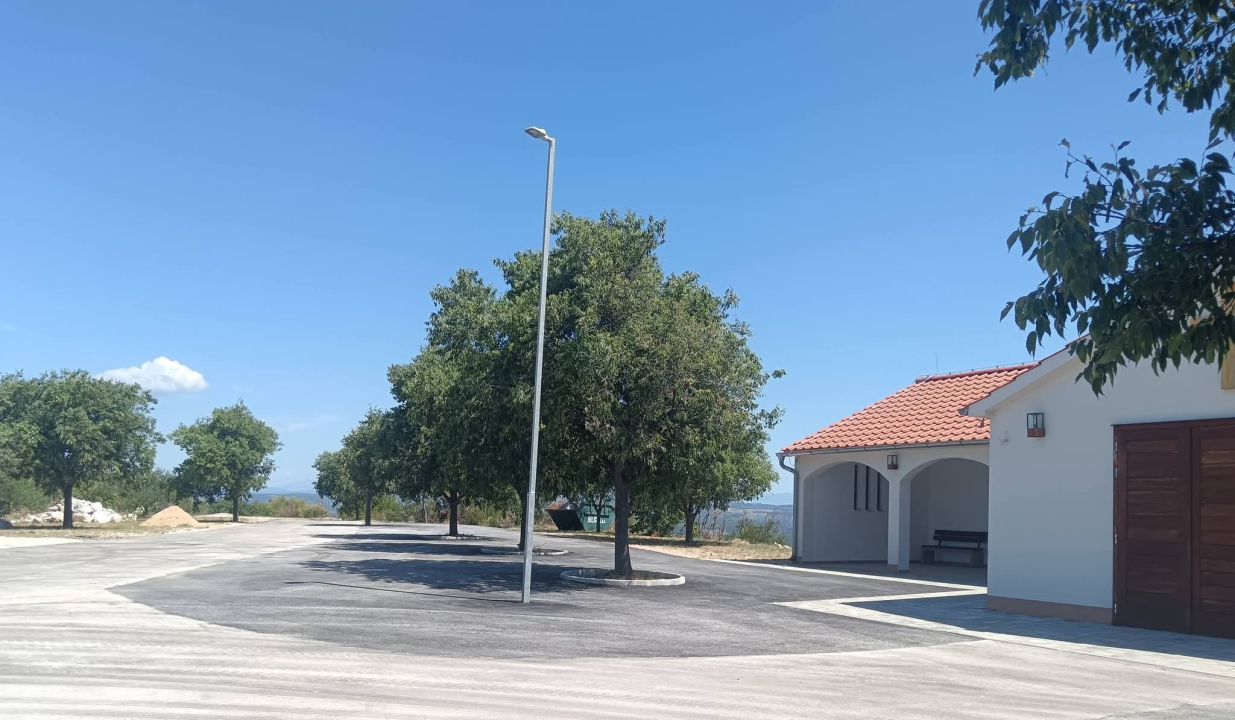 Od Stublja do Šparadića: Bilice ulaze u ljeto s uređenijim ulicama, plažama i javnim površinama