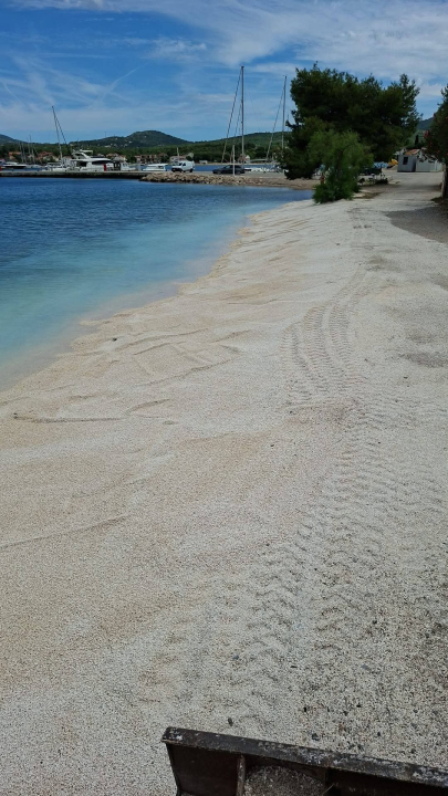 Od Stublja do Šparadića: Bilice ulaze u ljeto s uređenijim ulicama, plažama i javnim površinama