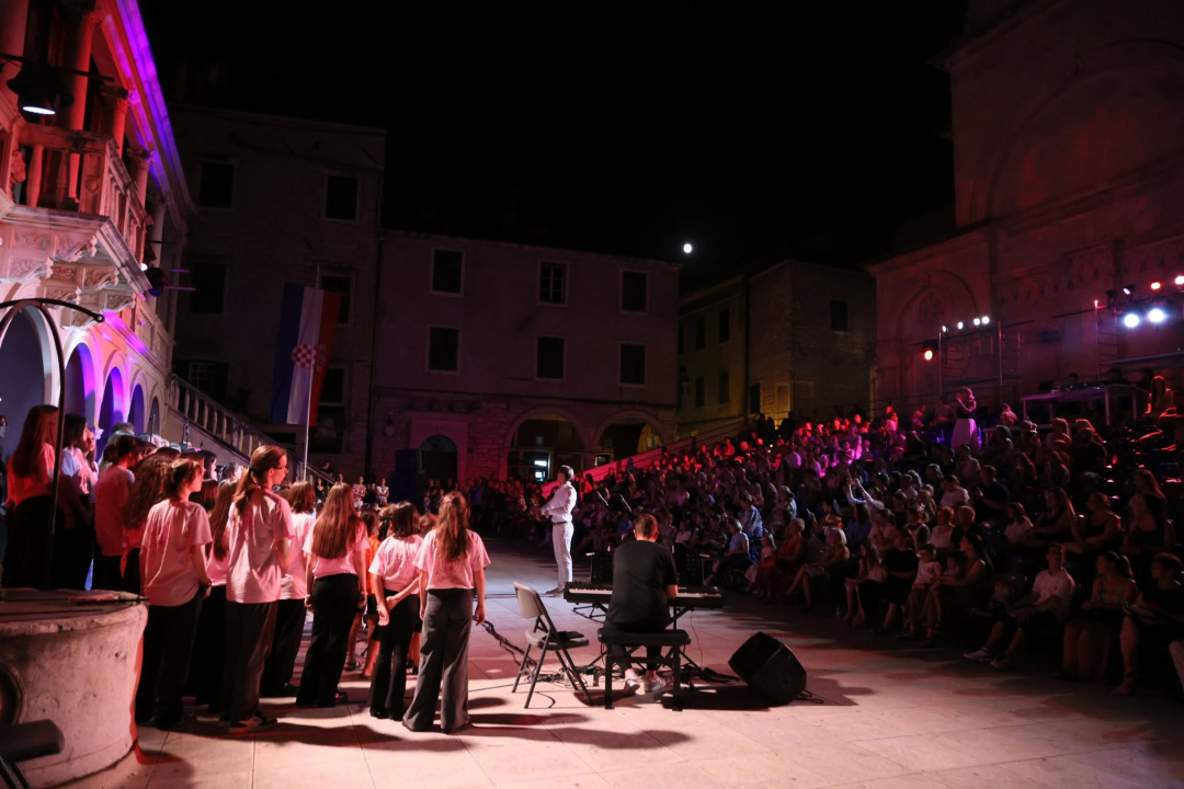 FOTO Spušten zastor na 66. Međunarodni dječji festival