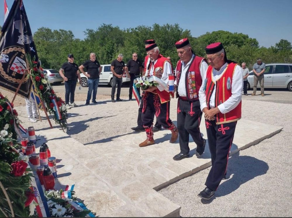 IPA Šibensko-kninska sudjelovala na svečanom otkrivanju spomenika civilnim žrtvama ratova
