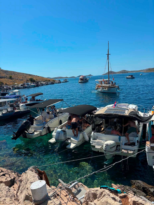 Gospe od Tarca ponovno okupila hodočasnike na Kornatu