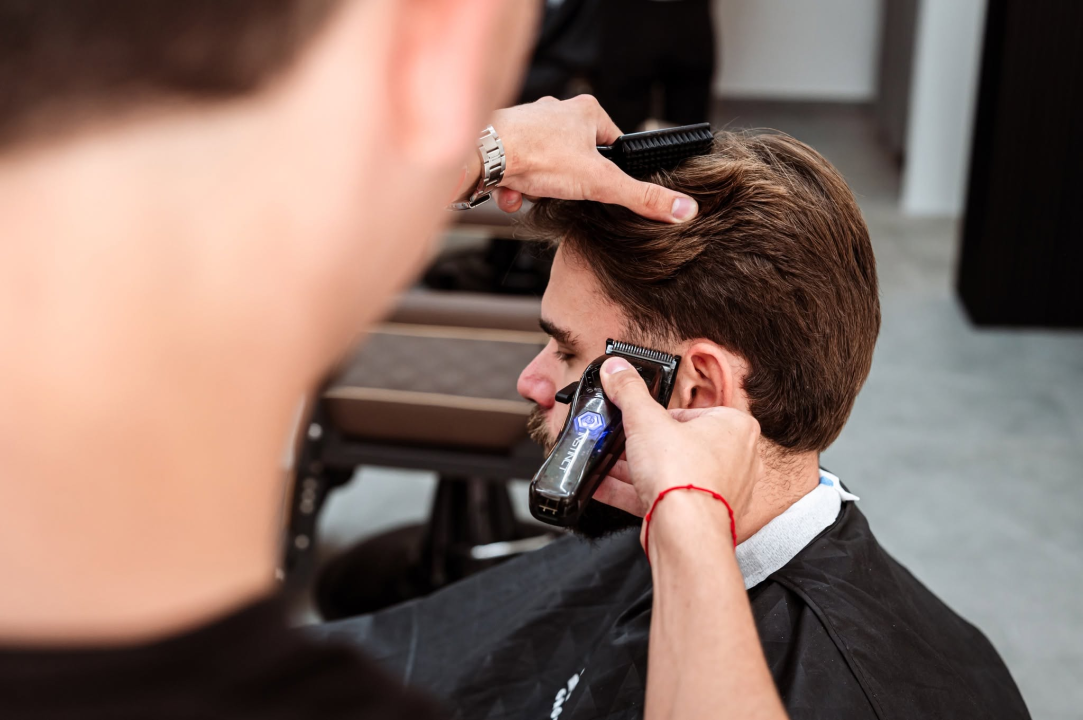 FOTO GoodFellas Barbershop otvorio vrata u Šibeniku: Iskusni barberi, vrhunska usluga i prilika za osvajanje iPhonea 17