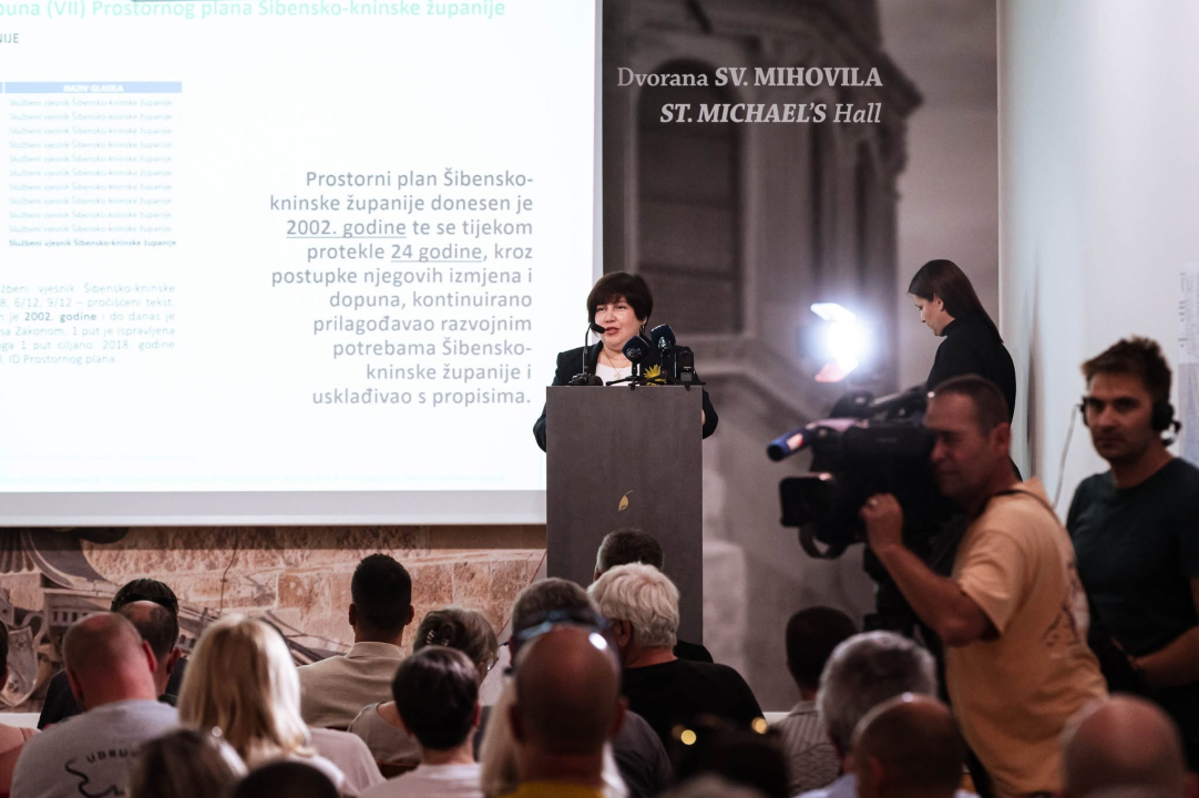 FOTO Mirno okupljanje, peticija, rasprava: Javna prezentacija županijskog prostornog plana izazvala nikad veći interes građana
