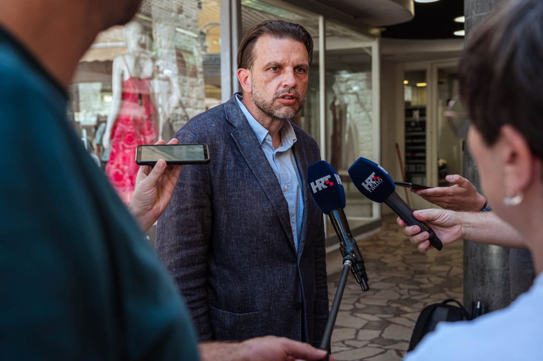 FOTO Mirno okupljanje, peticija, rasprava: Javna prezentacija županijskog prostornog plana izazvala nikad veći interes građana