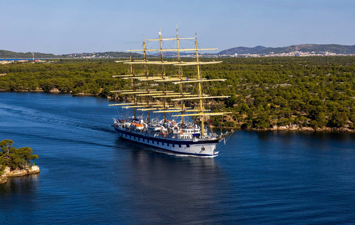 Impresivan prizor u Kanalu sv. Ante: Šibenik ponovno ugostio morskog ljepotana