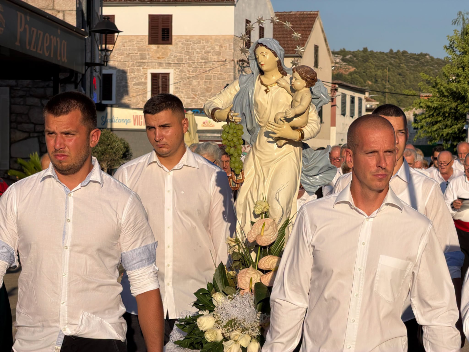 Župa Pirovac proslavila blagdan Gospe Karmelske