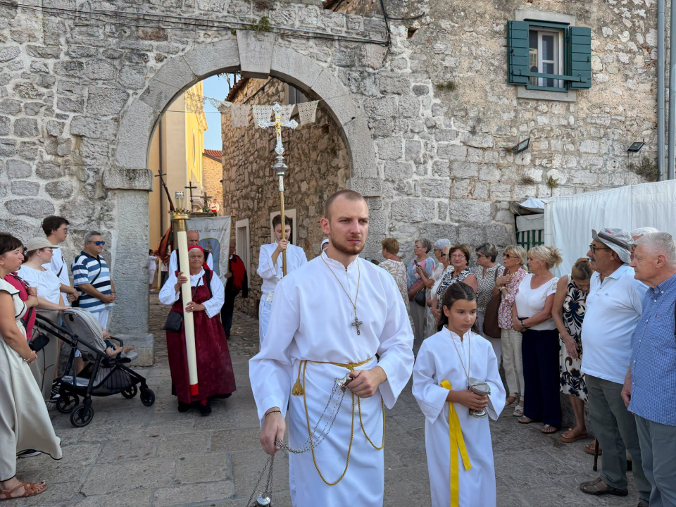 Župa Pirovac proslavila blagdan Gospe Karmelske