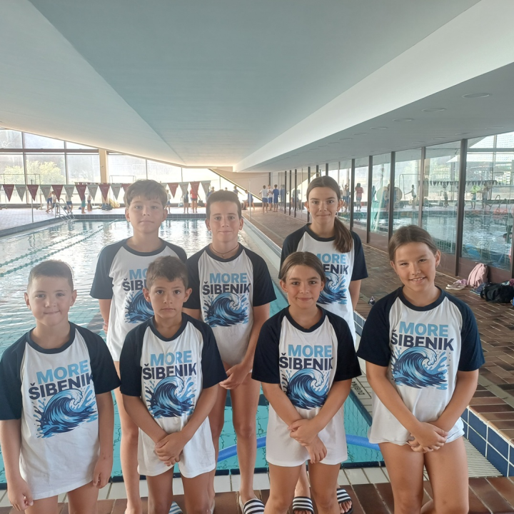 Plivački klub More sezonu završio sa sedam medalja, Luka Šupe prvak Dalmacije na 100 m delfin
