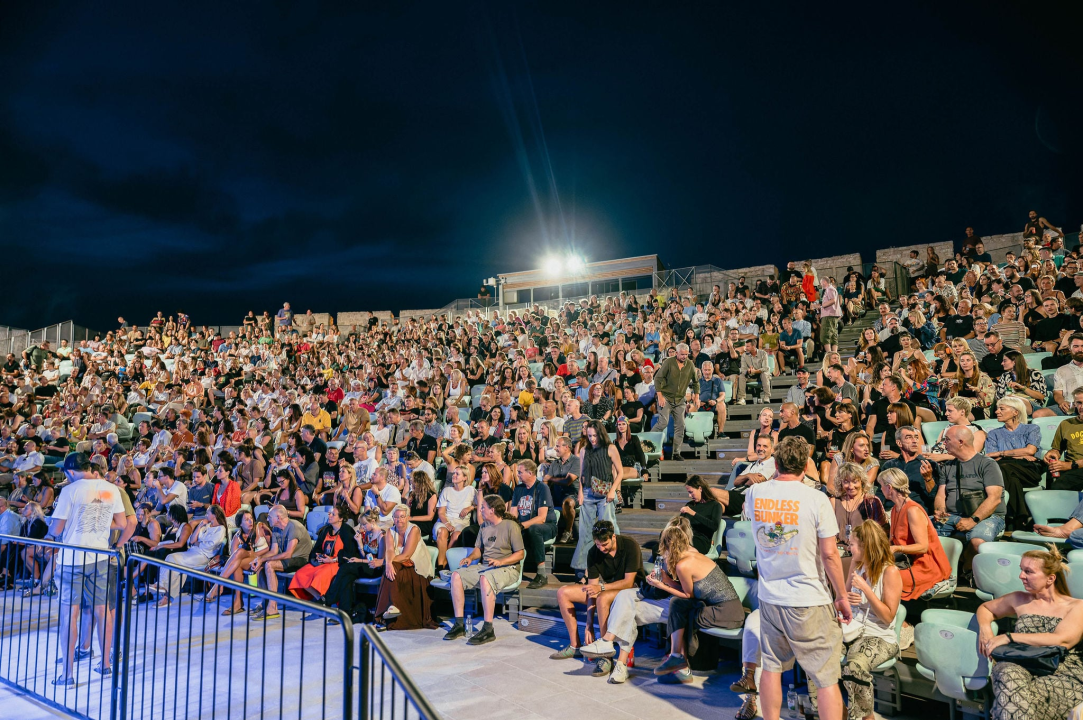 Publika čak tri puta vraćala Thievery Corporation na pozornicu Tvrđave sv. Mihovila