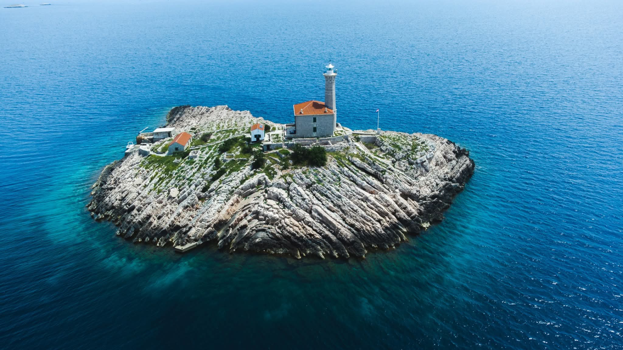 Jedan od simbola šibenskog arhipelaga: Priča o Blitvenici koji prkosi svim olujama