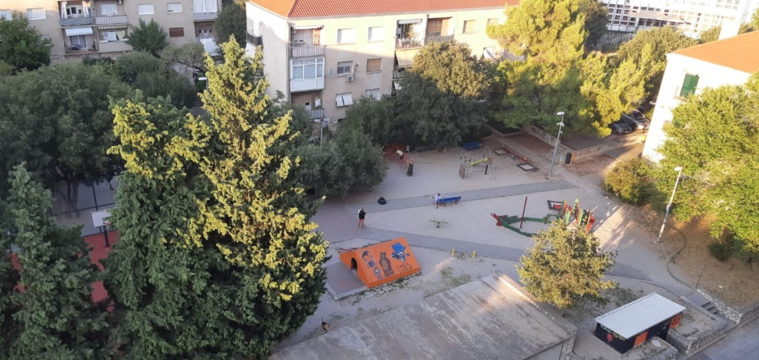  Krenula akcija uređenja igrališta na Baldekinu