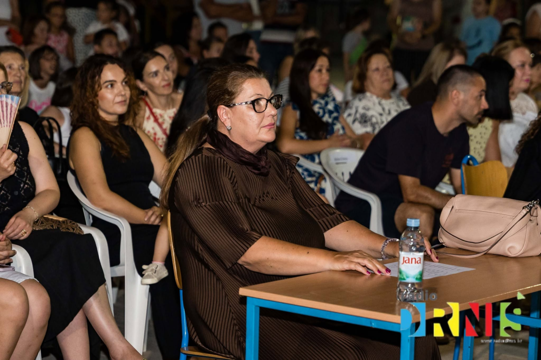 Mladi talenti oduševili: Katarina Trogrlić pobijedila na 6. MiniFEST-u Radio Drniša