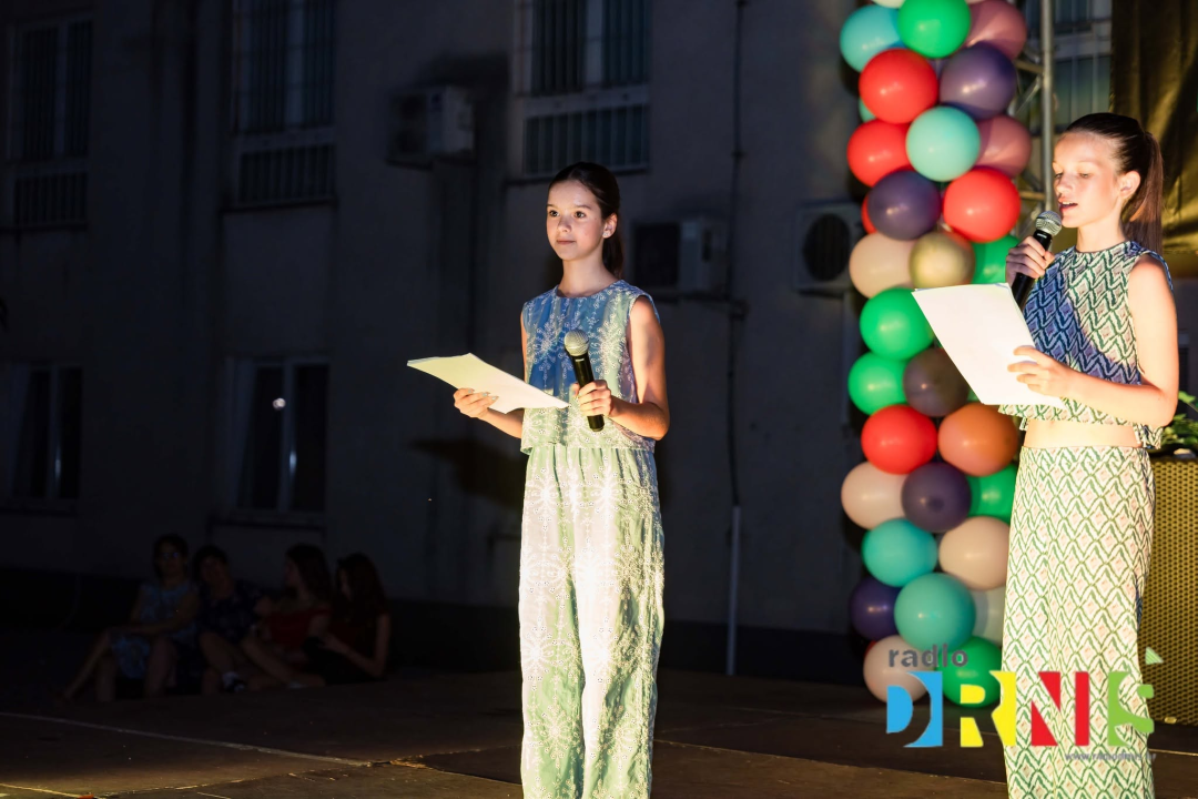 Mladi talenti oduševili: Katarina Trogrlić pobijedila na 6. MiniFEST-u Radio Drniša
