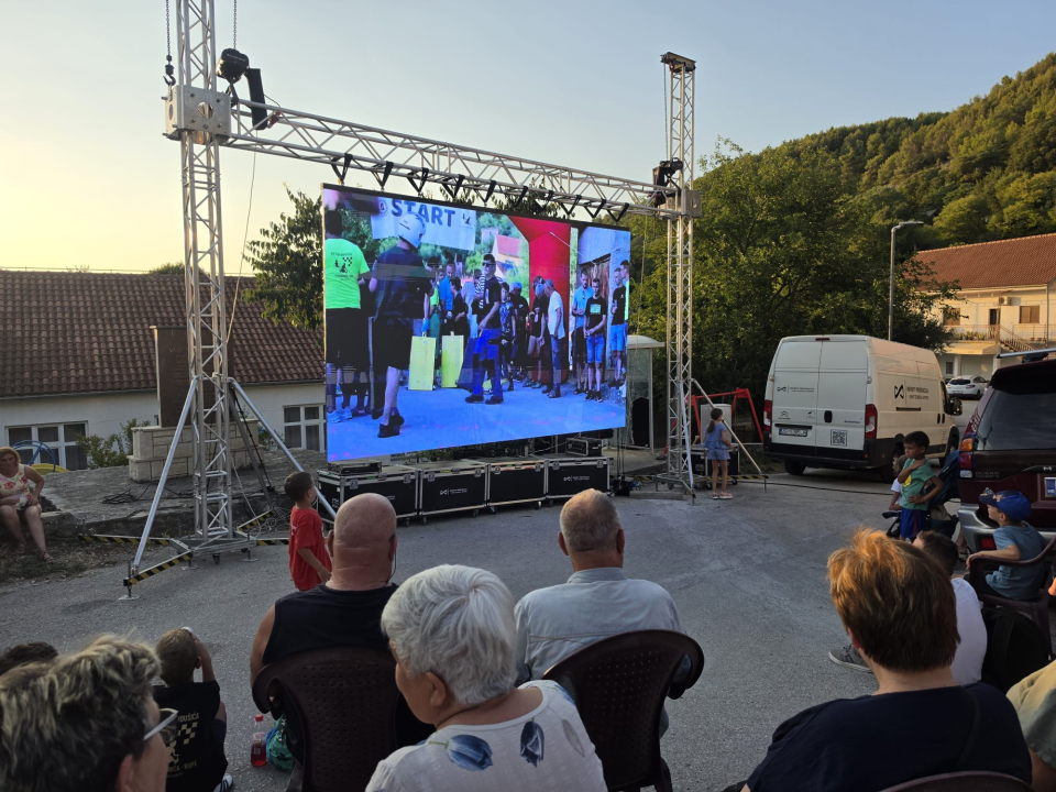 Održana deveta utrka karića u Rupama: Tradicija koja spaja sve generacije