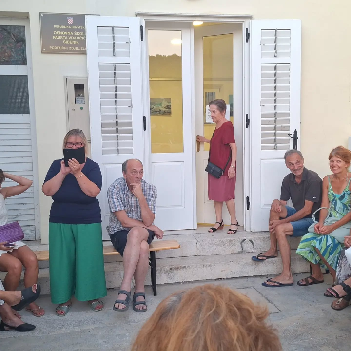 Zaljubljenici u otočnu baštinu okupili se na otvorenju izložbe 'Morski izričaji'
