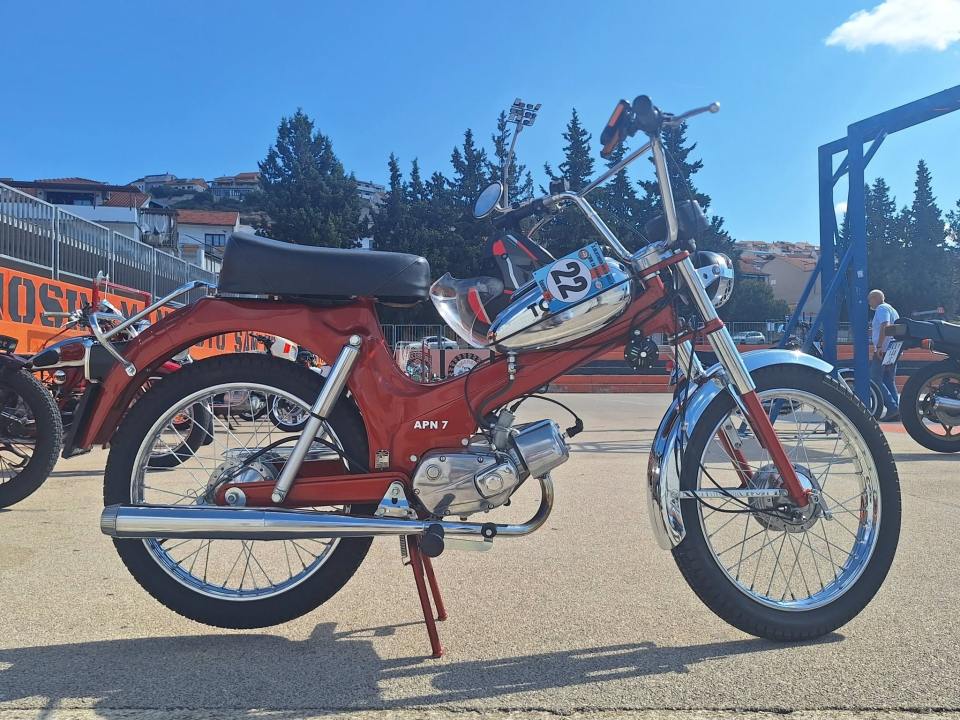 FOTO Odlični rezultati domaćina na 3. Moto oldtimer rally grada Šibenika, preuzeli su prvo mjesto ukupnom poretku
