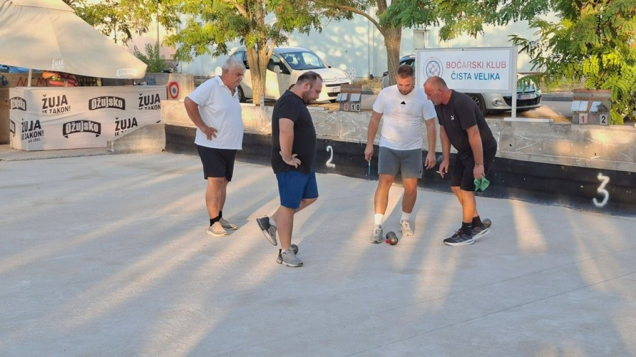 FOTO Milan Mamić i Davor Klarić pobjednici boćarskog turnira za parove 'Čista Velika 2026'