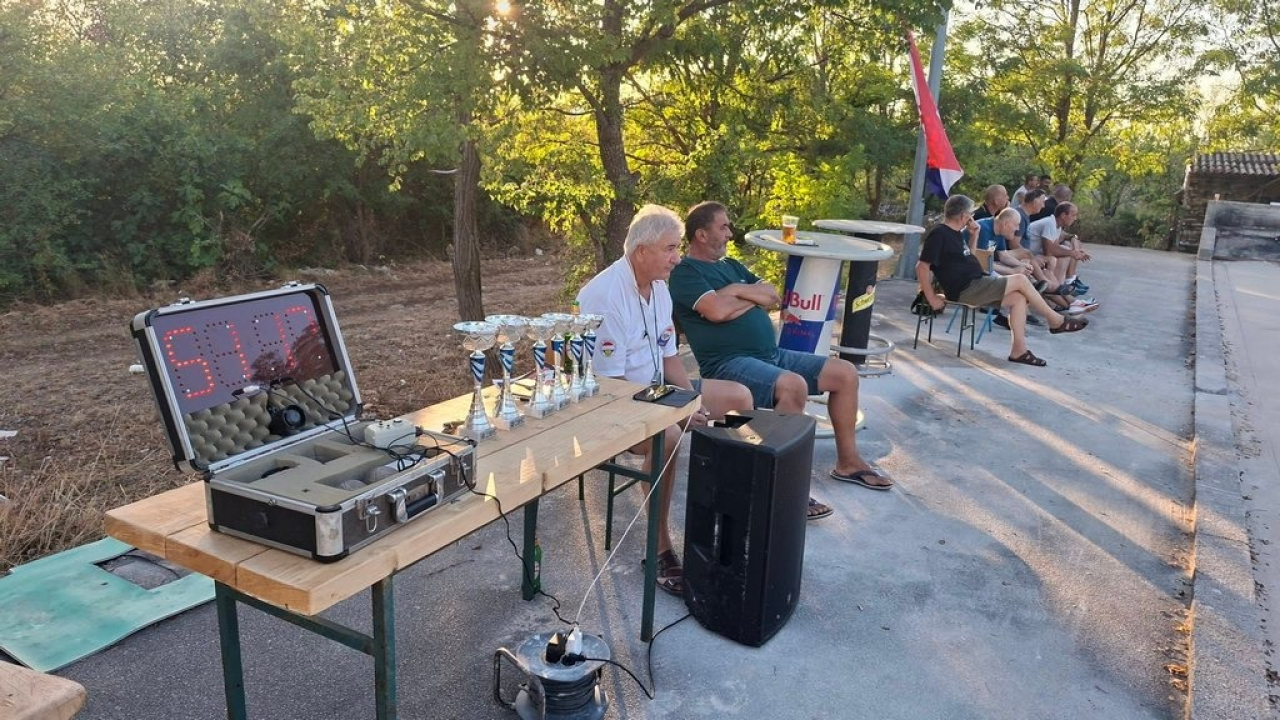 FOTO Milan Mamić i Davor Klarić pobjednici boćarskog turnira za parove 'Čista Velika 2026'
