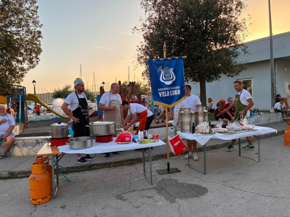 Glazbarska kužina okupila mještane i goste Pirovca