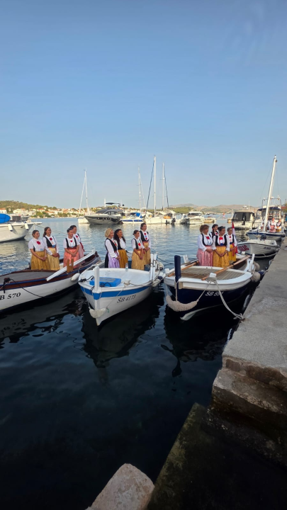 Nakon godina stanke održana ženska regata u drvenim gajetama
