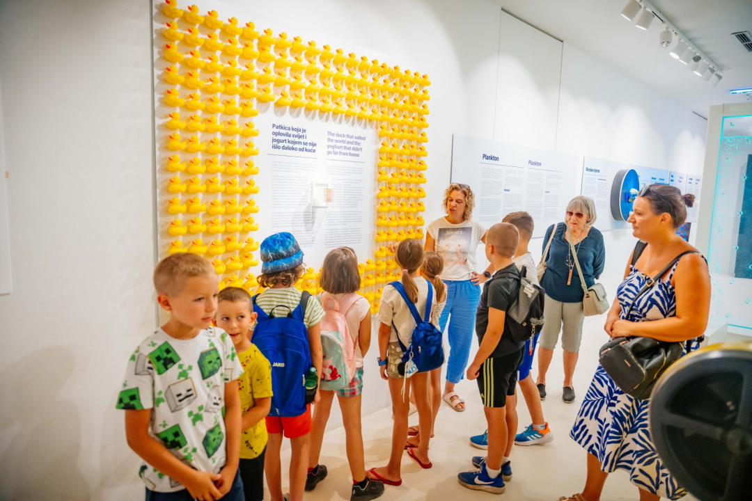 Drniški mališani usvojili sportske, STEM i jezične vještine u sklopu uspješno provedenog projekta 