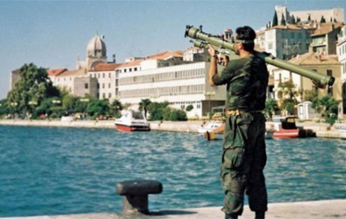 131 minuta koje su promijenile Šibenik: Od prve sirene do tenkova na mostu