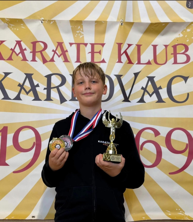 FOTO Njih troje – pet medalja: 'Sjajan nastup članova KK Phoenix na turniru u Karlovcu